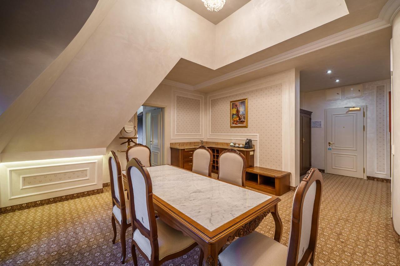 Residence City Garden - Certificate Of Excellence Top 10 Best Five-Stars City Hotels For 2024 Awarded By Htif Plovdiv Ngoại thất bức ảnh