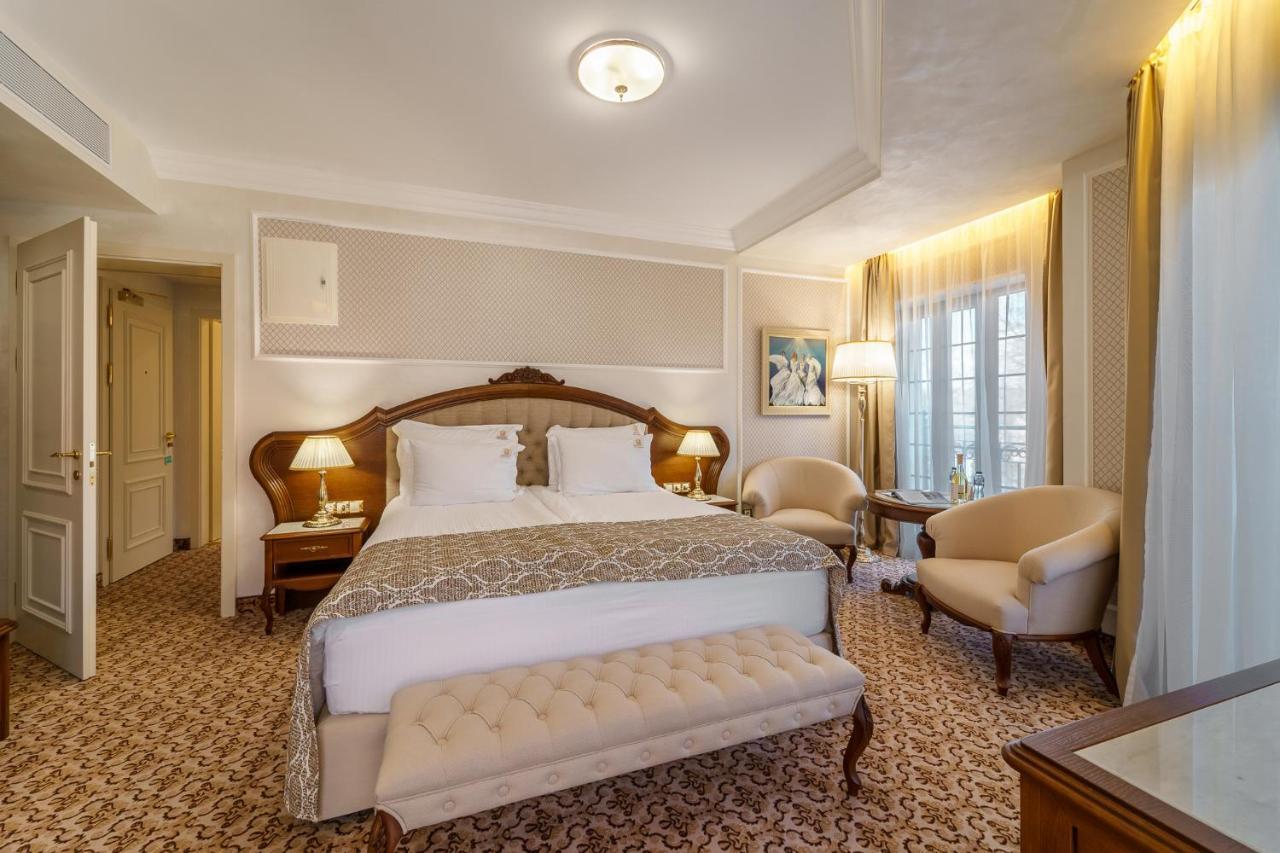 Residence City Garden - Certificate Of Excellence Top 10 Best Five-Stars City Hotels For 2024 Awarded By Htif Plovdiv Ngoại thất bức ảnh