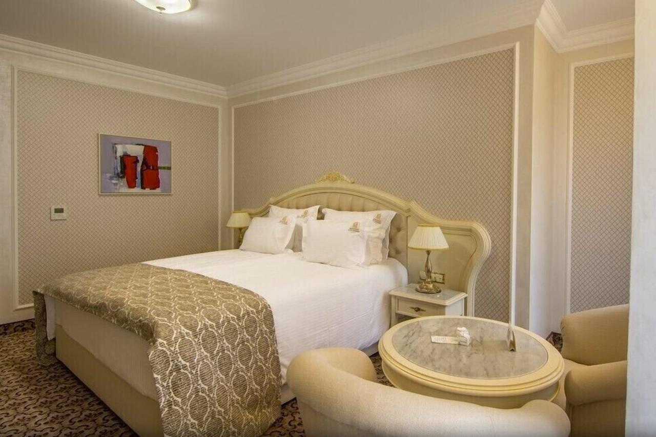 Residence City Garden - Certificate Of Excellence Top 10 Best Five-Stars City Hotels For 2024 Awarded By Htif Plovdiv Ngoại thất bức ảnh
