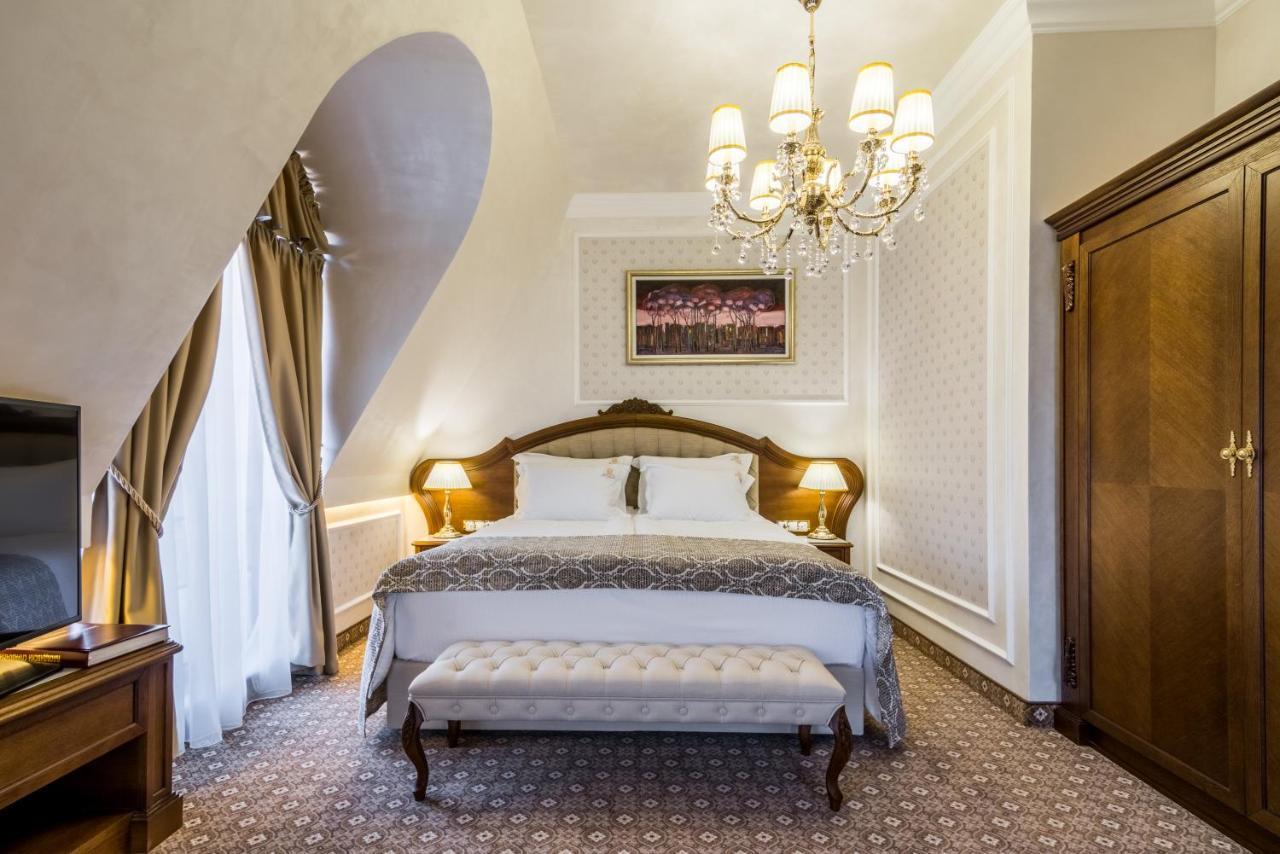 Residence City Garden - Certificate Of Excellence Top 10 Best Five-Stars City Hotels For 2024 Awarded By Htif Plovdiv Ngoại thất bức ảnh